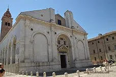 click to zoom Tempio Malatestiano, Rimini, Italy